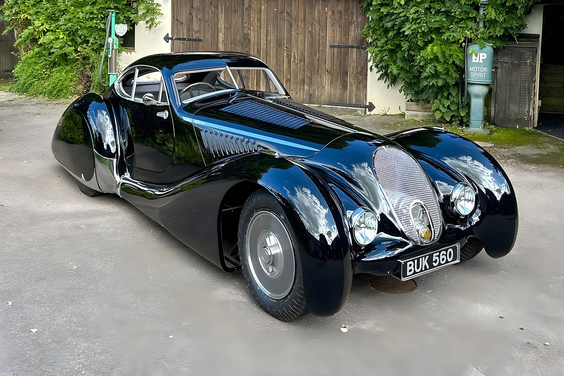 Click to Enlarge-Esc to Close myimgs/ArtDecoCars1937-60/1951 Bentley Petersen 'Dartmoor' Coupé.jpg
